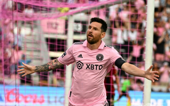 メッシ ヒストリーユニフォーム アルゼンチン バルセロナ PSG パリ インテル ファンを魅了するメッシユニフォームの魅力 - J League Shop