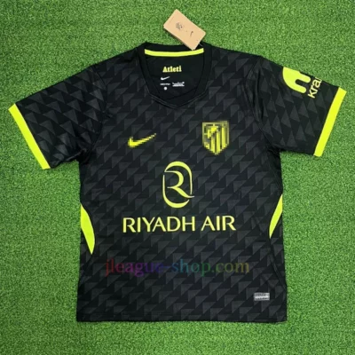 ACミランユニフォーム：赤と黒の伝説のファッション - J League Shop
